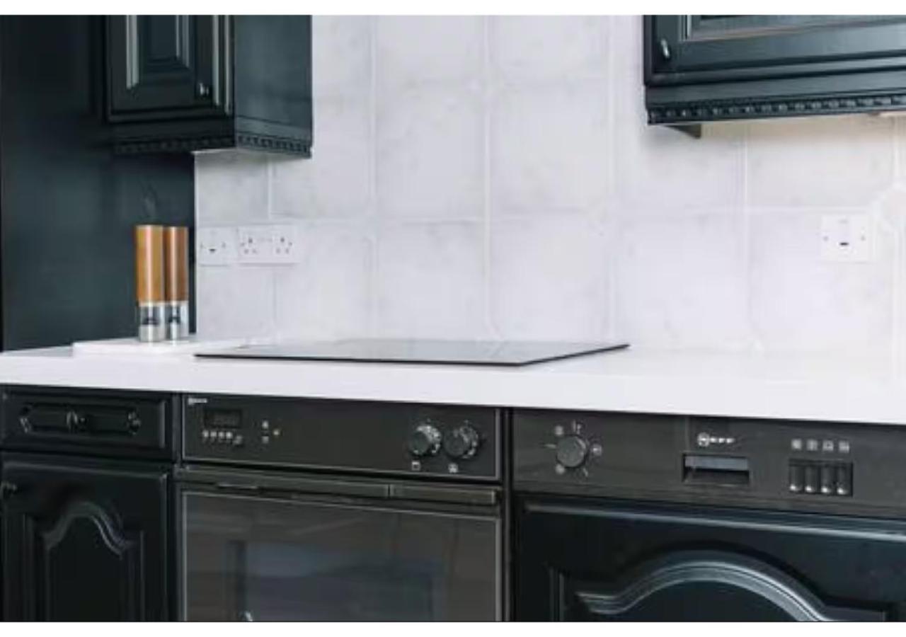 Joivy Palmerston Place Residence - Luxury City Centre Apt With Private Parking EDI Exterior photo